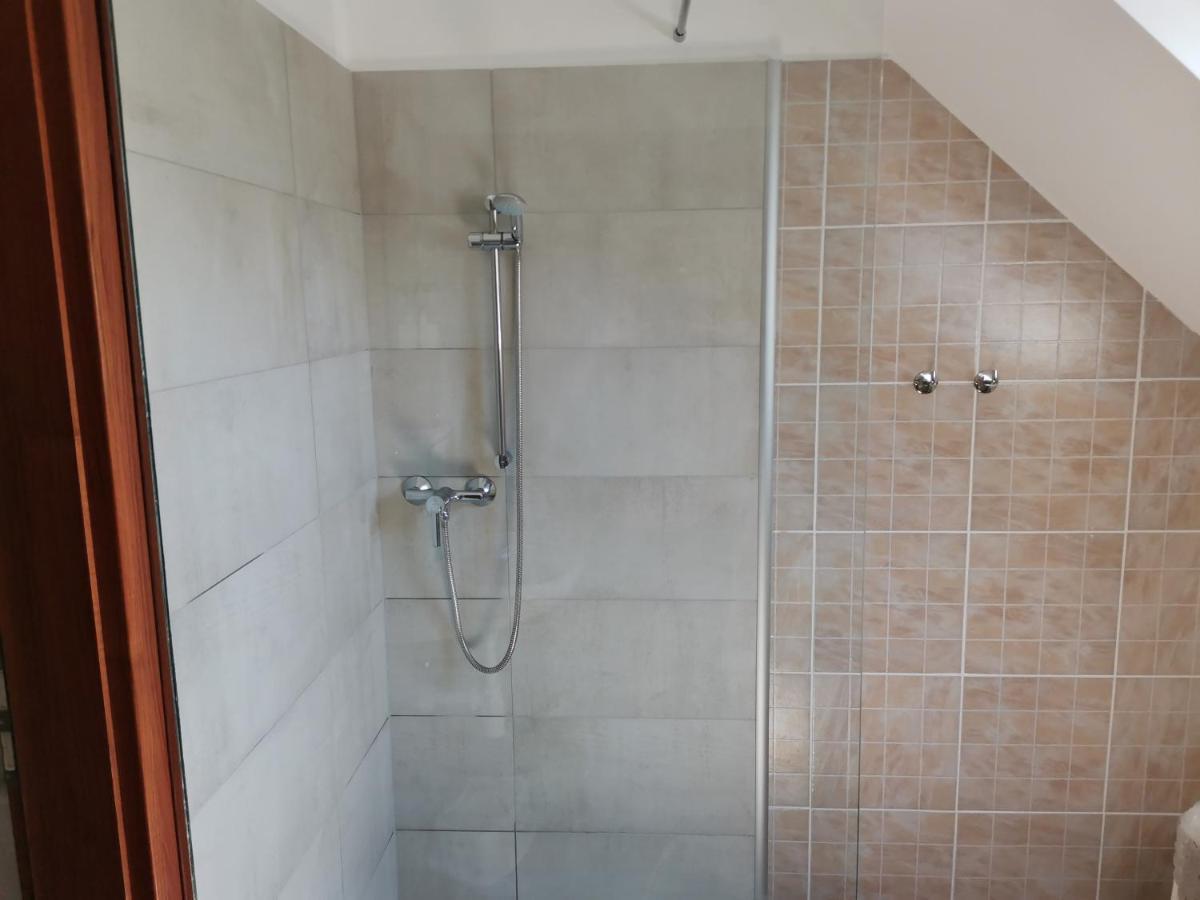 Poroszlay Apartman Дебрецен Экстерьер фото