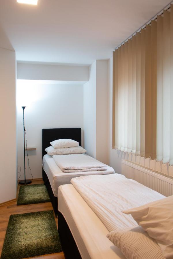 Poroszlay Apartman Дебрецен Экстерьер фото