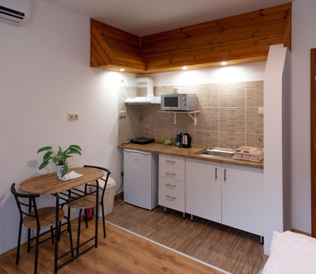 Poroszlay Apartman Дебрецен Экстерьер фото