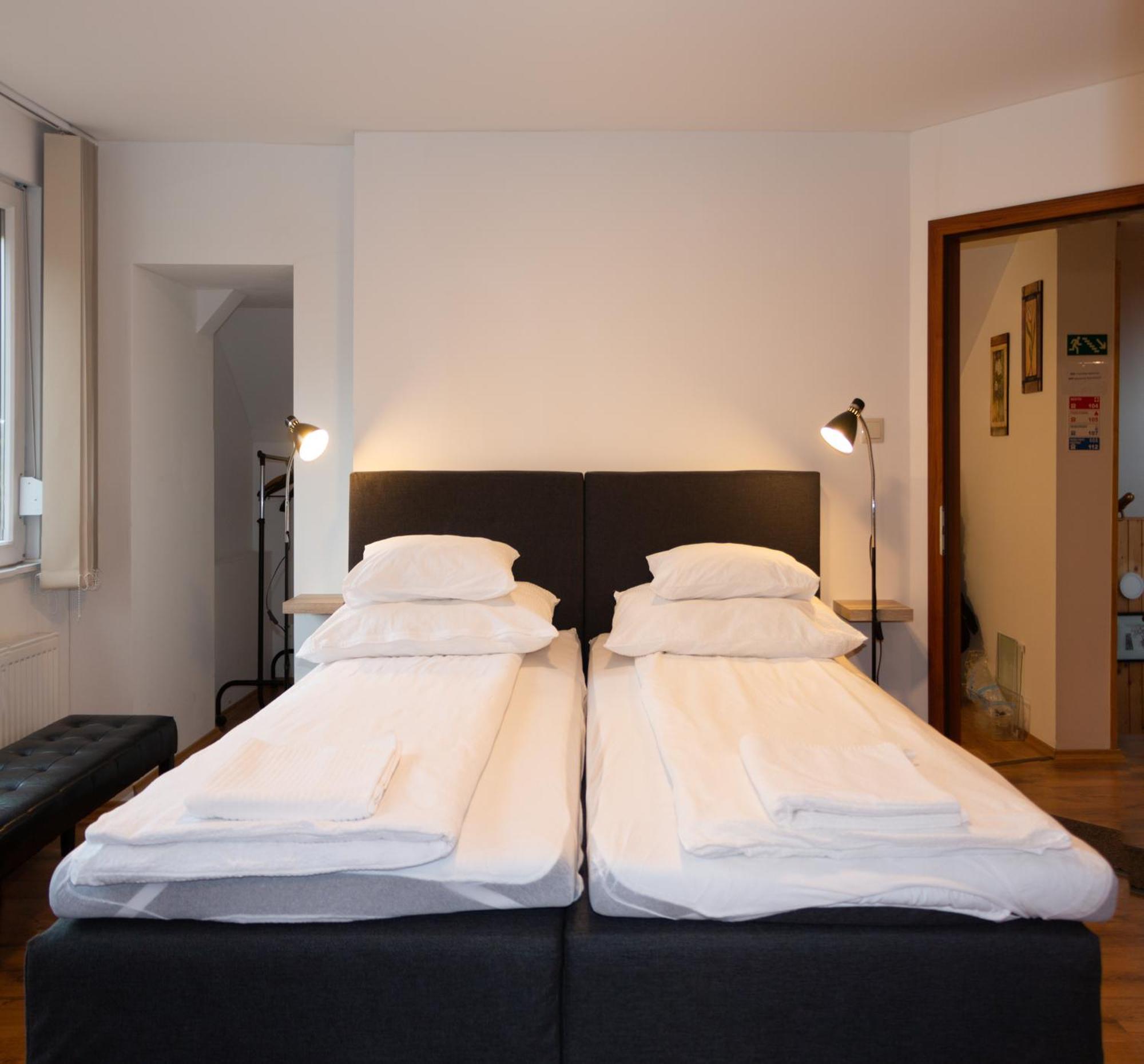 Poroszlay Apartman Дебрецен Экстерьер фото