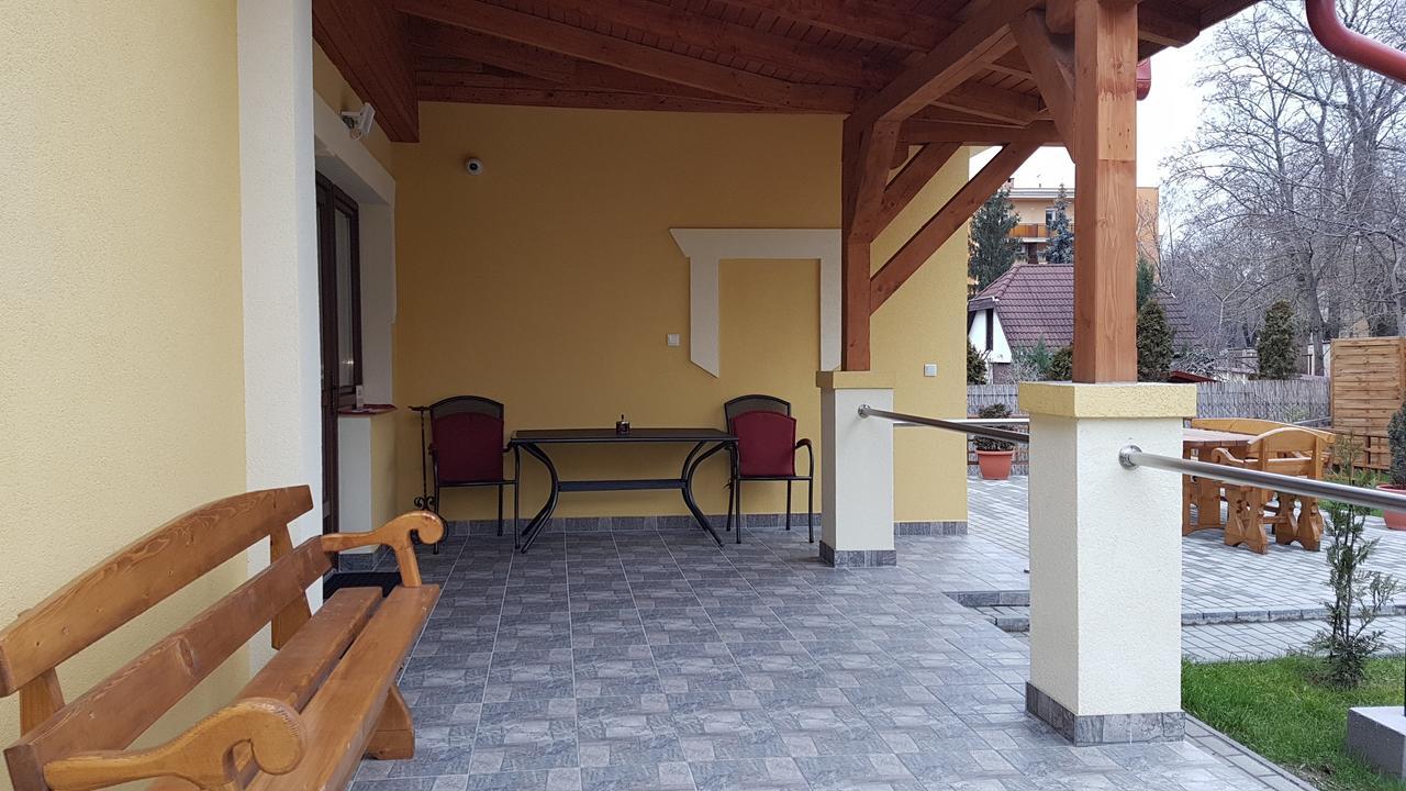 Poroszlay Apartman Дебрецен Экстерьер фото