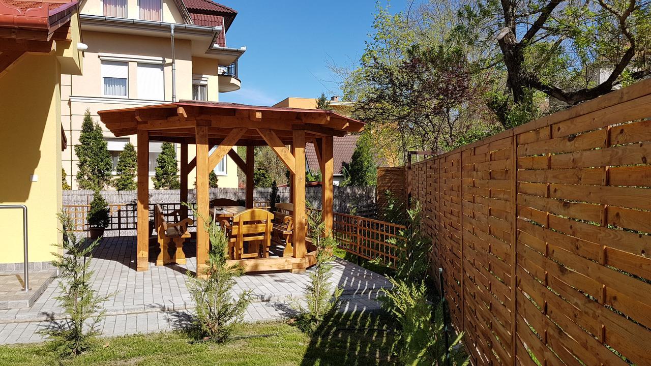 Poroszlay Apartman Дебрецен Экстерьер фото