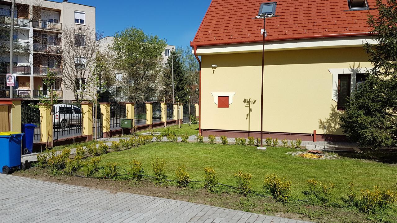 Poroszlay Apartman Дебрецен Экстерьер фото